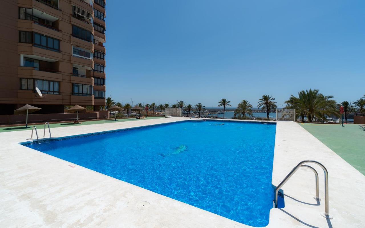 Sur Suites Palmeras 10 Фуeнхирола Екстериор снимка