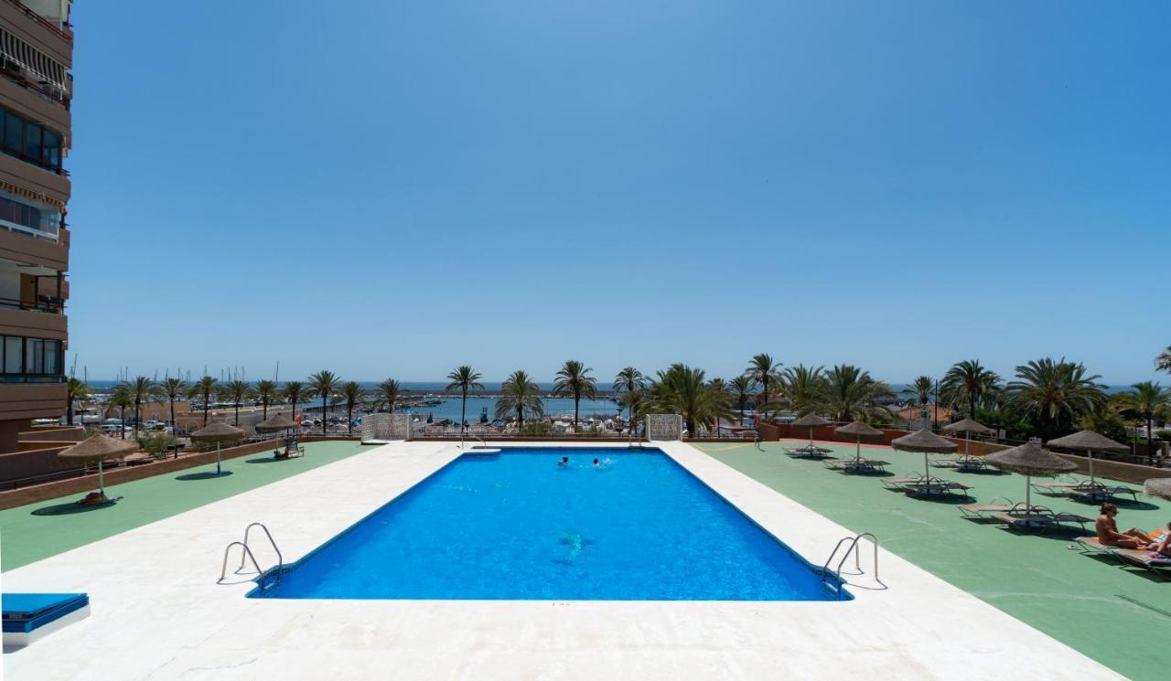 Sur Suites Palmeras 10 Фуeнхирола Екстериор снимка